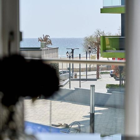 Maya Apartment- Spa N Pools Beach Resort Mamaia Exterior foto